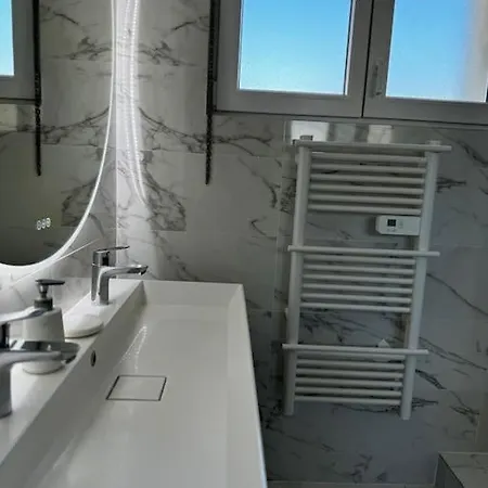 Apartment Lumineux