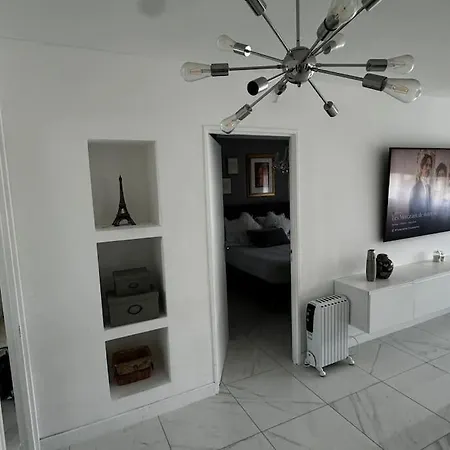 Lumineux Apartment